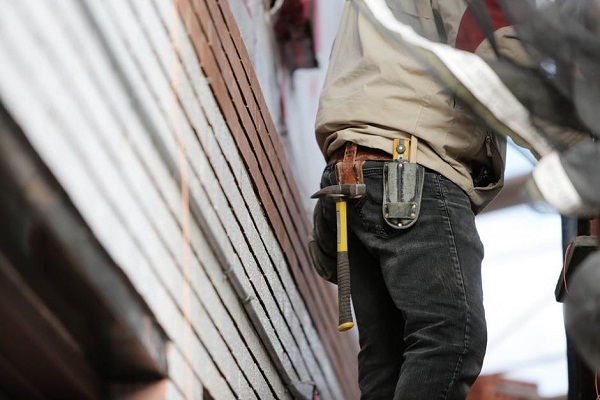 Construction d’une maison : les normes à savoir en matière de serrurerie